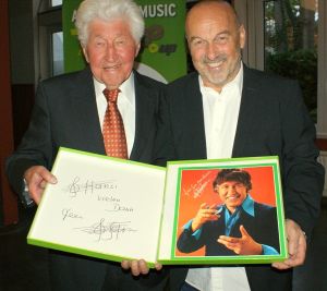 Weiterlesen: Gratulation Gotthilf: 90 Lebensjahre, 70 Jahre Tonaufnahmen,10 Jahre Zusammenarbeit!